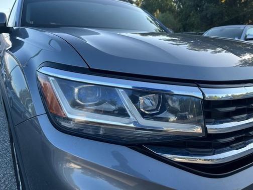 2022 Volkswagen Atlas Cross Sport 2.0T SE w/Technology