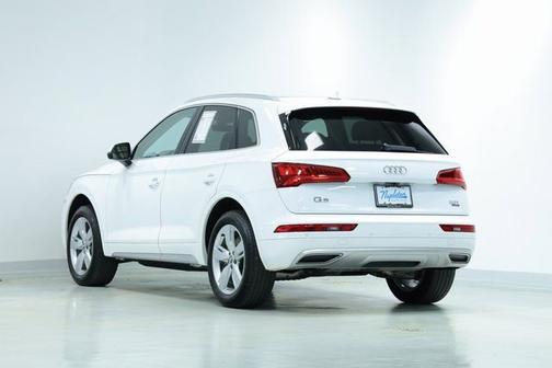 2018 Audi Q5 2.0T Premium Plus