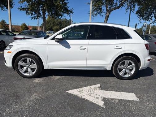 2018 Audi Q5 2.0T Premium Plus