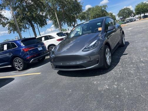 2023 Tesla Model Y Long Range