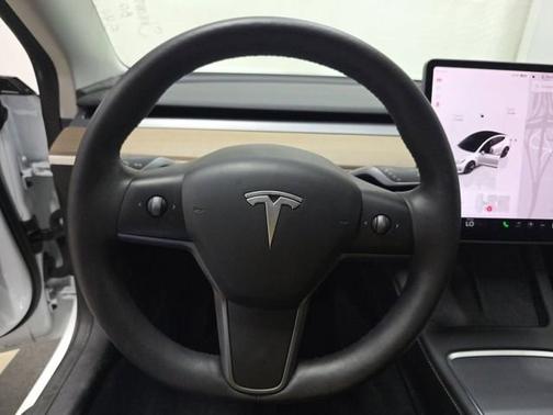 White 2023 Tesla Model 3 Base