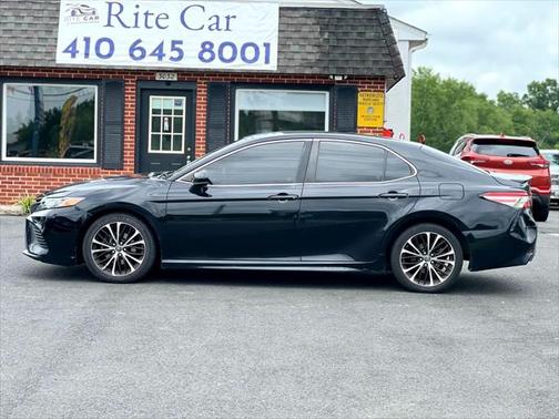 2018 Toyota Camry SE