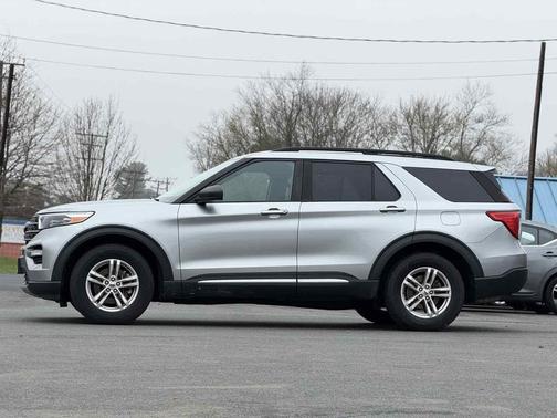 Agate Black Metallic 2020 Ford Explorer XLT