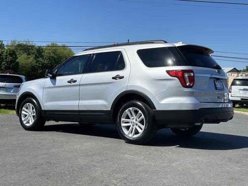 Ingot Silver Metallic 2017 Ford Explorer Base