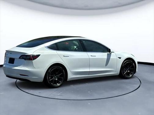 2020 Tesla Model 3 Standard Range