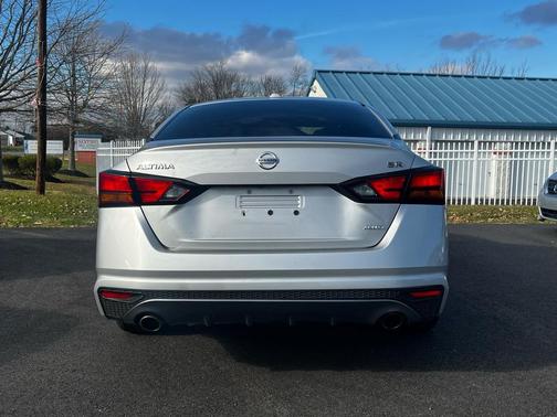 2019 Nissan Altima 2.5 SR