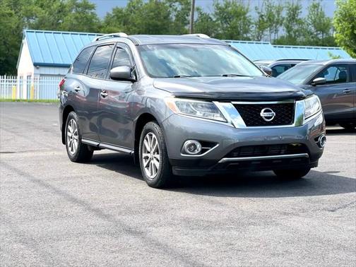 2016 Nissan Pathfinder SV