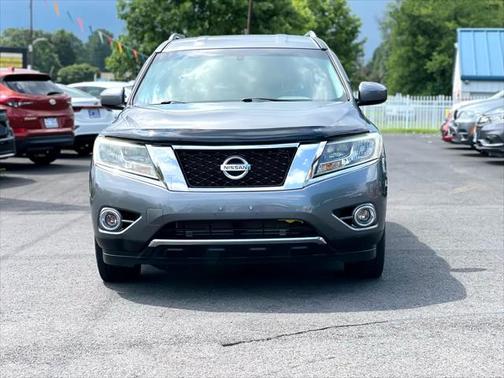 2016 Nissan Pathfinder SV