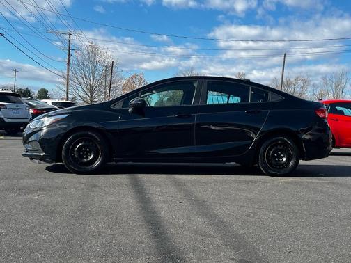 2018 Chevrolet Cruze LS