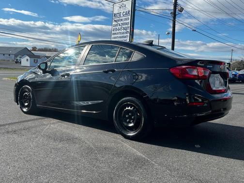 2018 Chevrolet Cruze LS