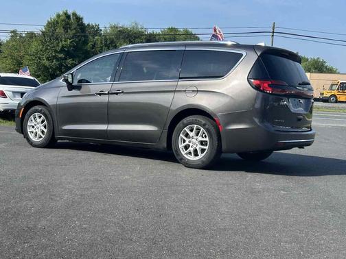 Granite Crystal Metallic Clearcoat 2021 Chrysler Pacifica Touring L