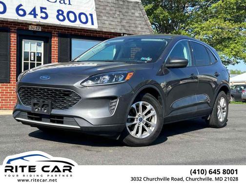 Carbonized Gray Metallic 2021 Ford Escape SE