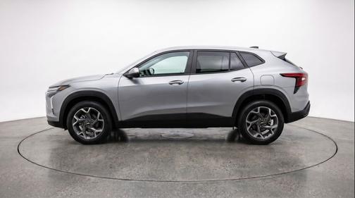 Sterling Gray Metallic 2025 Chevrolet Trax LT