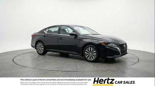 Super Black 2025 Nissan Altima SV FWD