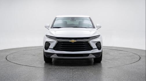 Summit White 2026 Chevrolet Blazer 2LT
