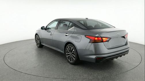 Gun Metallic 2025 Nissan Altima SV FWD