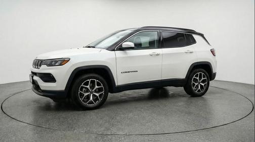 Bright White Clearcoat 2025 Jeep Compass Limited