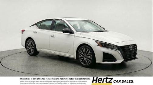 Glacier White 2025 Nissan Altima SV FWD
