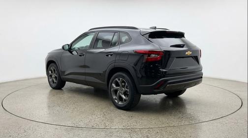 Mosaic Black Metallic 2025 Chevrolet Trax LT