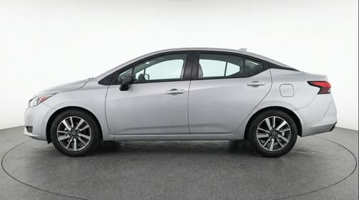 Brilliant Silver Metallic 2025 Nissan Versa 1.6 SV