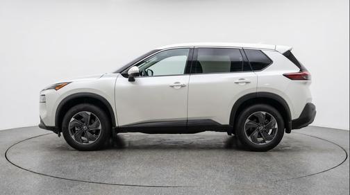 Everest White Pearl Tricoat 2025 Nissan Rogue SV