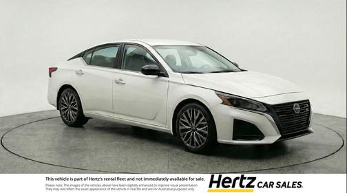 Glacier White 2025 Nissan Altima SV FWD