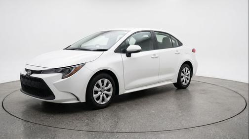 Ice Cap 2025 Toyota Corolla LE