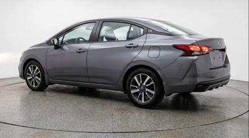Gun Metallic 2025 Nissan Versa 1.6 SV