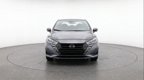 Gun Metallic 2025 Nissan Versa 1.6 SV