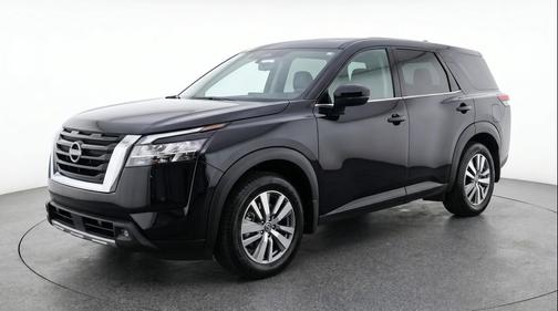 Super Black 2025 Nissan Pathfinder SV FWD