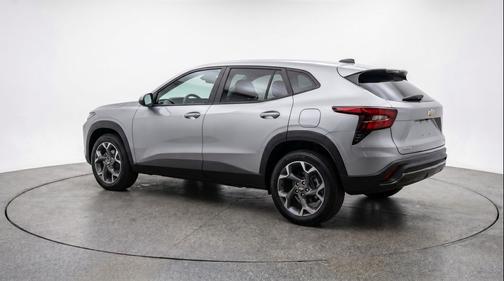 Sterling Gray Metallic 2025 Chevrolet Trax LT