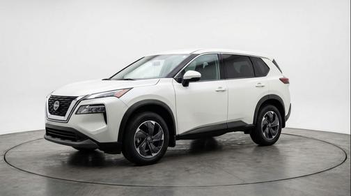 Everest White Pearl Tricoat 2025 Nissan Rogue SV