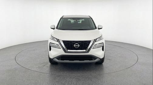 Everest White Pearl Tricoat 2025 Nissan Rogue SV