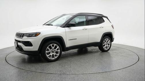 Bright White Clearcoat 2025 Jeep Compass Limited