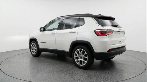 Bright White Clearcoat 2025 Jeep Compass Limited