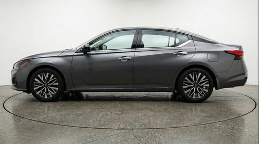Gun Metallic 2025 Nissan Altima SV FWD
