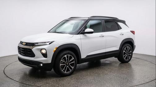 Summit White 2025 Chevrolet Trailblazer LT