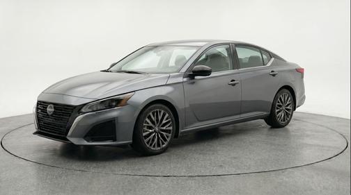 Gun Metallic 2025 Nissan Altima SV FWD