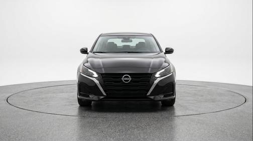 Super Black 2025 Nissan Altima SV FWD