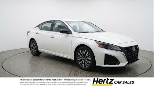 Glacier White 2025 Nissan Altima SV FWD