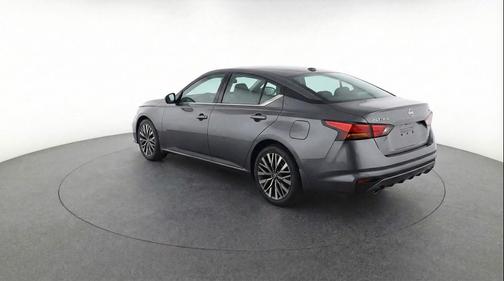 Gun Metallic 2025 Nissan Altima SV FWD