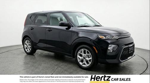 Fusion Black 2025 Kia Soul LX