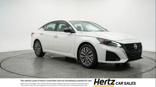 Glacier White 2025 Nissan Altima SV FWD