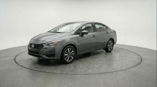Gun Metallic 2025 Nissan Versa 1.6 SV