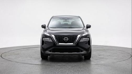 Super Black 2025 Nissan Rogue SV