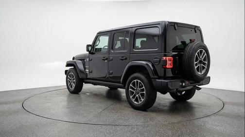 Black Clearcoat 2025 Jeep Wrangler 4-Door Sahara 4x4