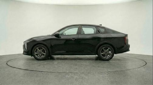 Aurora Black Pearl 2025 Kia K4 LXS