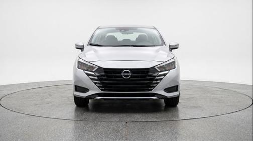 Brilliant Silver Metallic 2025 Nissan Versa 1.6 SV