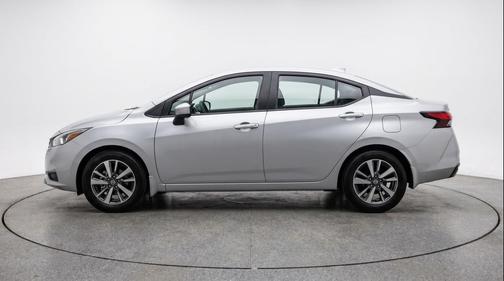 Brilliant Silver Metallic 2025 Nissan Versa 1.6 SV