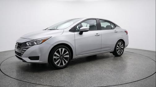 Brilliant Silver Metallic 2025 Nissan Versa 1.6 SV